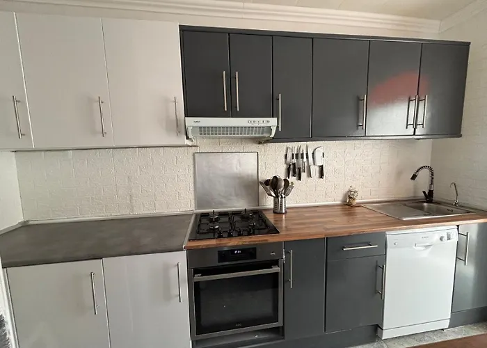 Salud Views شقة *